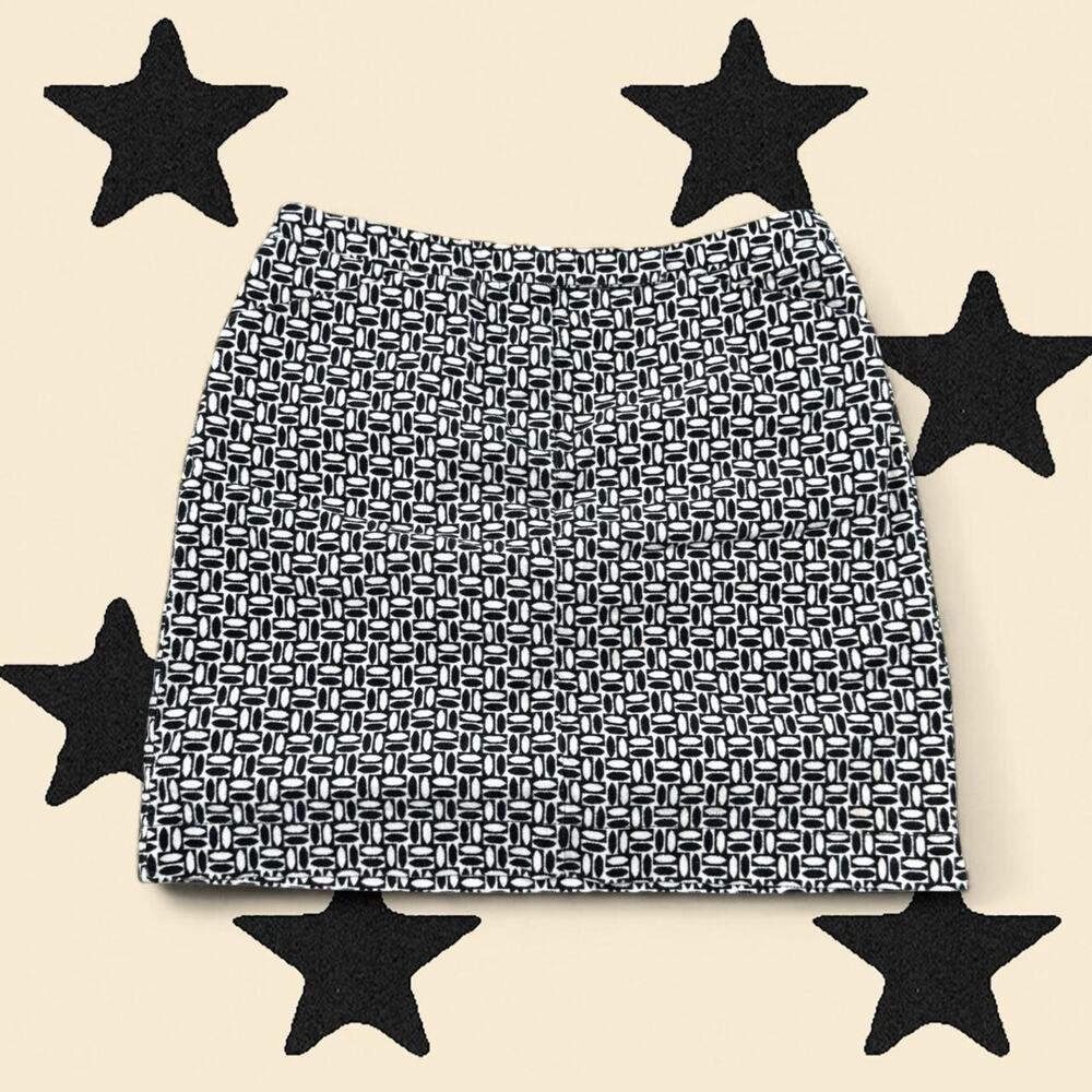 ★ Ann Taylor LOFT black + white mini skirt ★